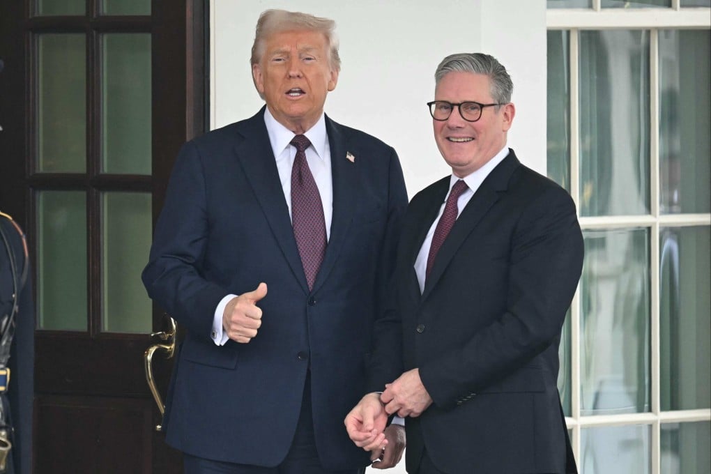 US President Donald Trump greets British Prime Minister Keir Starmer at the entrance to the West Wing of the White House in Washington, on February 27. Photo: AFP