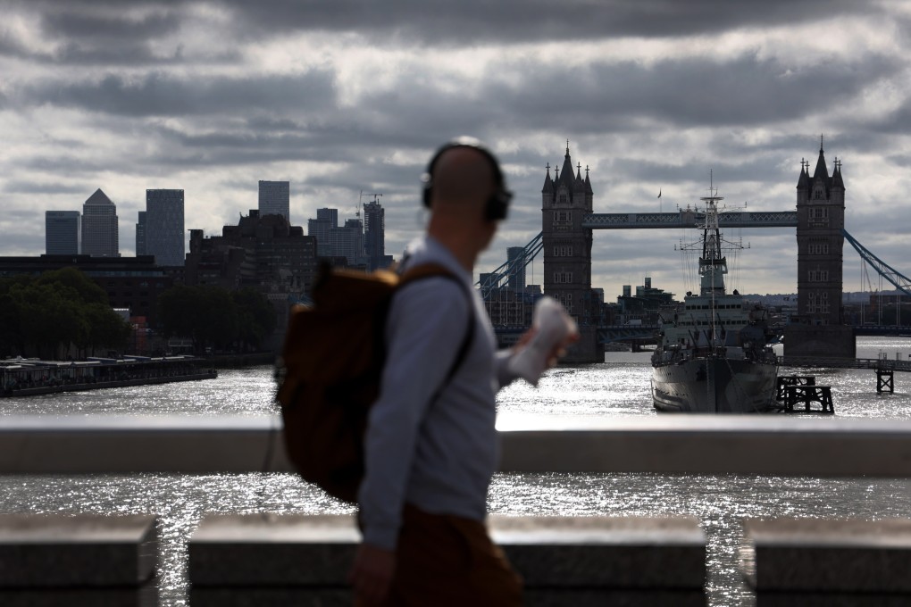 Around 80 per cent of civil servants – more than 400,000 people – already work outside London. Photo: EPA-EFE