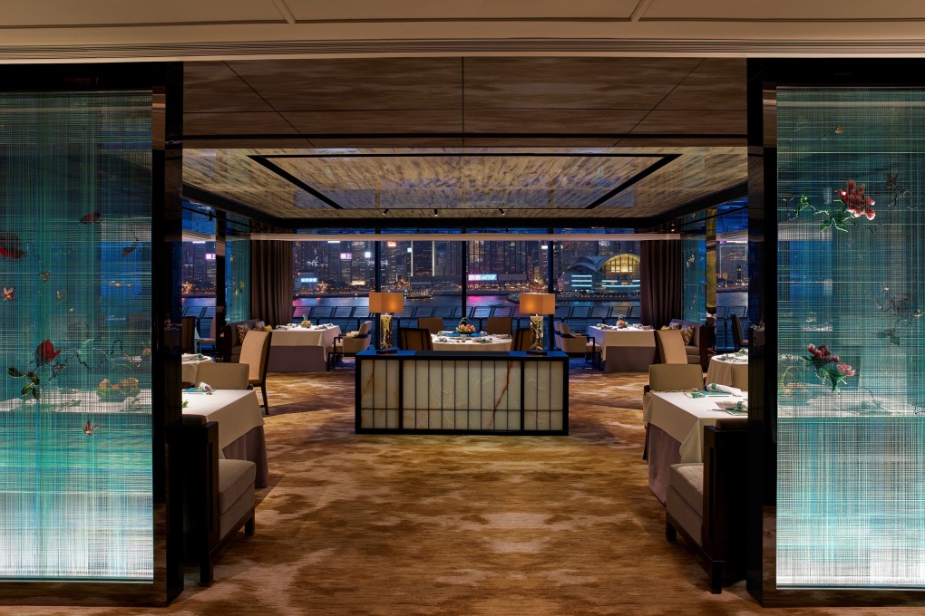 Lai Ching Heen’s jade-themed design, coupled with dramatic views of Victoria Harbour, provide a captivating environment that complements the culinary artistry on display.