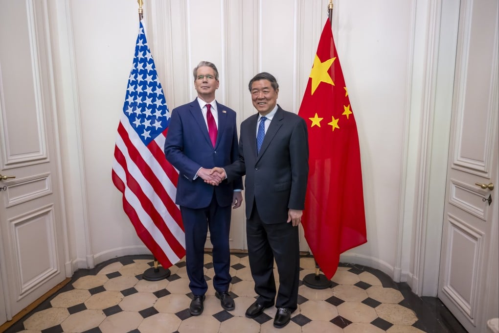 US Secretary of the Treasury Scott Bessent (left) and Chinese Vice Premier He Lifeng were able to exceed expectations in Geneva, with a 90-day pause in the tariff war. Photo: EPA