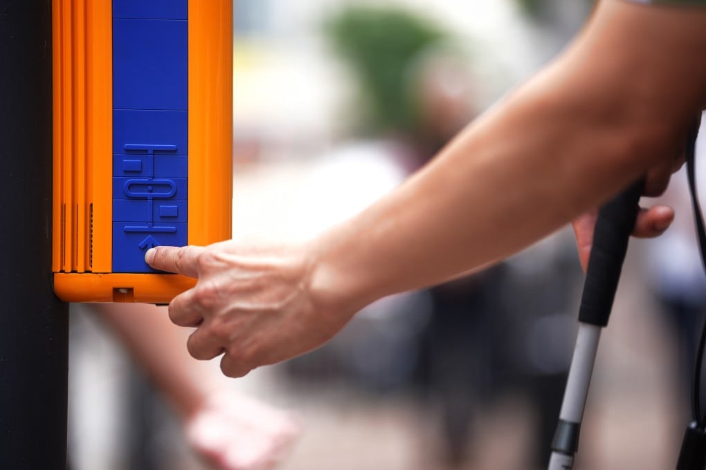 Hong Kong will replace 13,000 traffic signals by the end of 2027. Photo: Elson Li