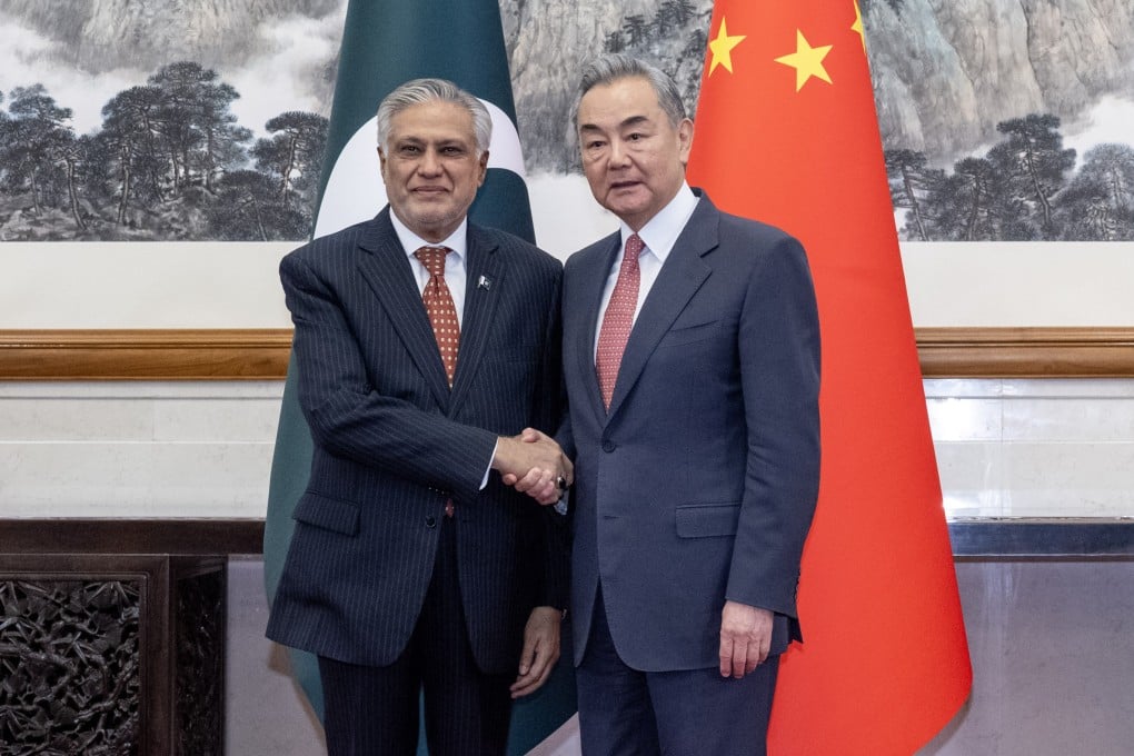 Chinese Foreign Minister Wang Yi (right) meets his Pakistani counterpart Ishaq Dar in Beijing on Tuesday. Photo: Xinhua