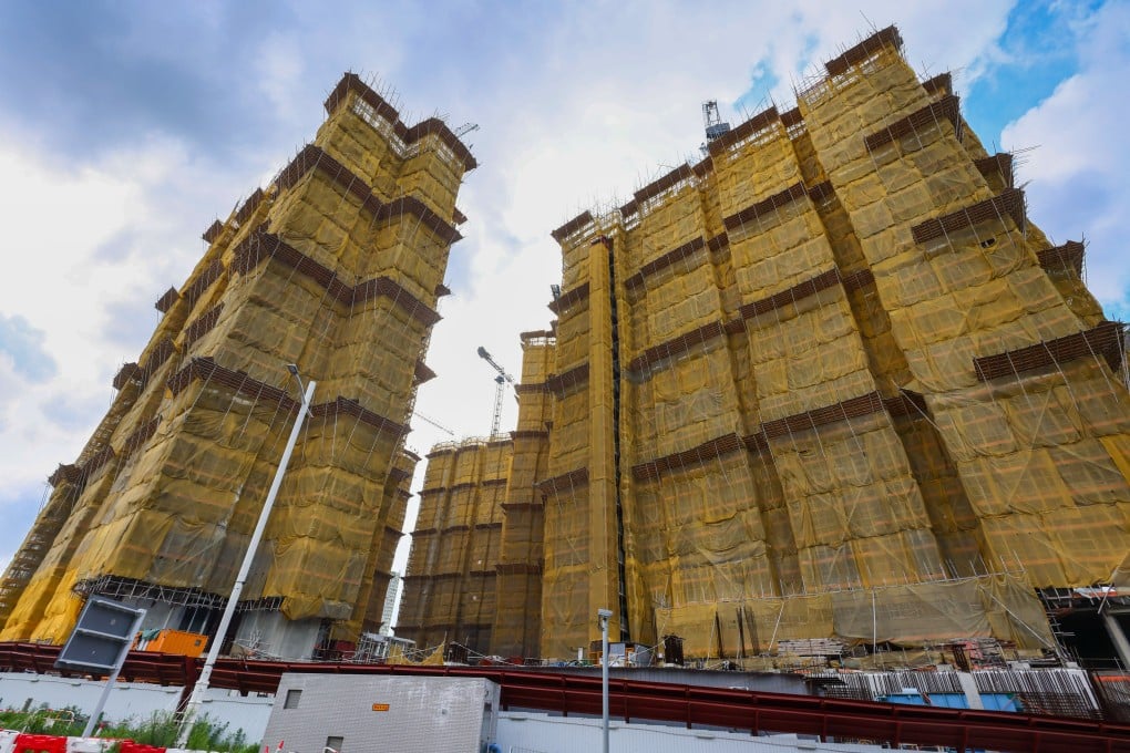 The number of main reinforcement bars in structural components was, on average, 10 per cent below approved specifications on the CK Asset project in Kwun Tong, according to the ICAC’s probe. Photo: Dickson Lee