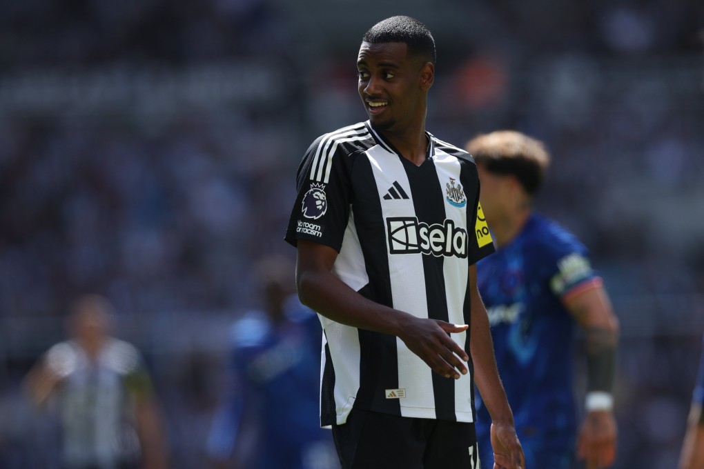 Fantasy Premier League managers are sweating over the fitness over striker Alexander Isak ahead of Gameweek 38. Photo: EPA-EFE