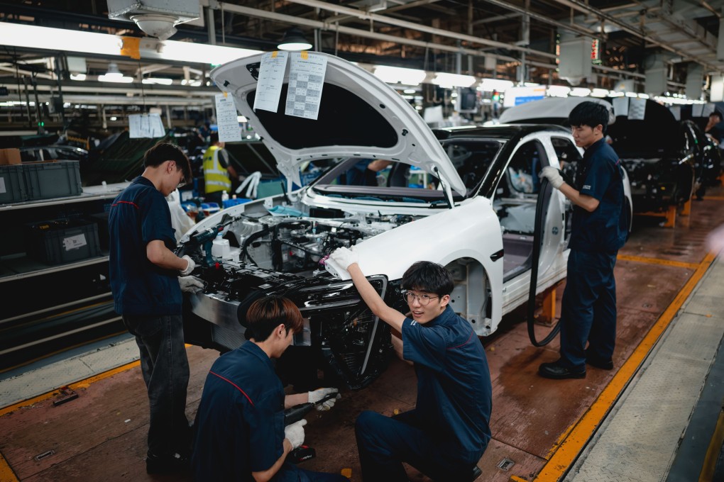 The two sides are discussing minimum pricing for Chinese EV imports to address European concerns about overcapacity. Photo: EPA-EFE