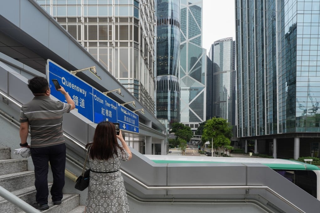 The Two Queensway Bridge in Admiralty opened in April. Photo: Eugene Lee