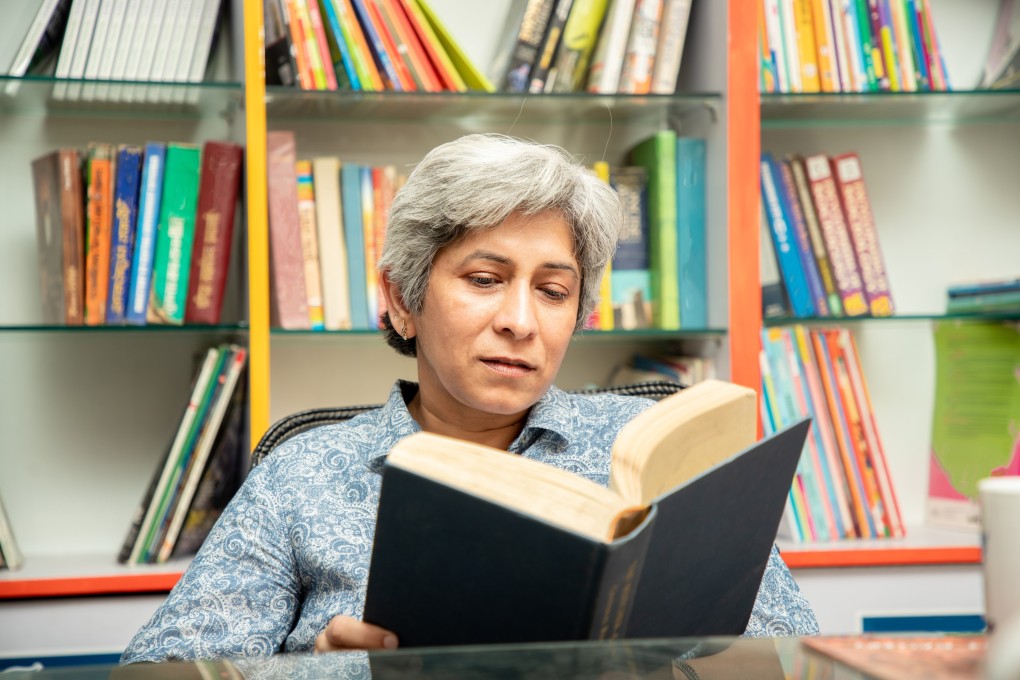 Recent research suggests that asking questions and showing an interest in lifelong learning may offset or prevent Alzheimer’s disease. Photo: Shutterstock
