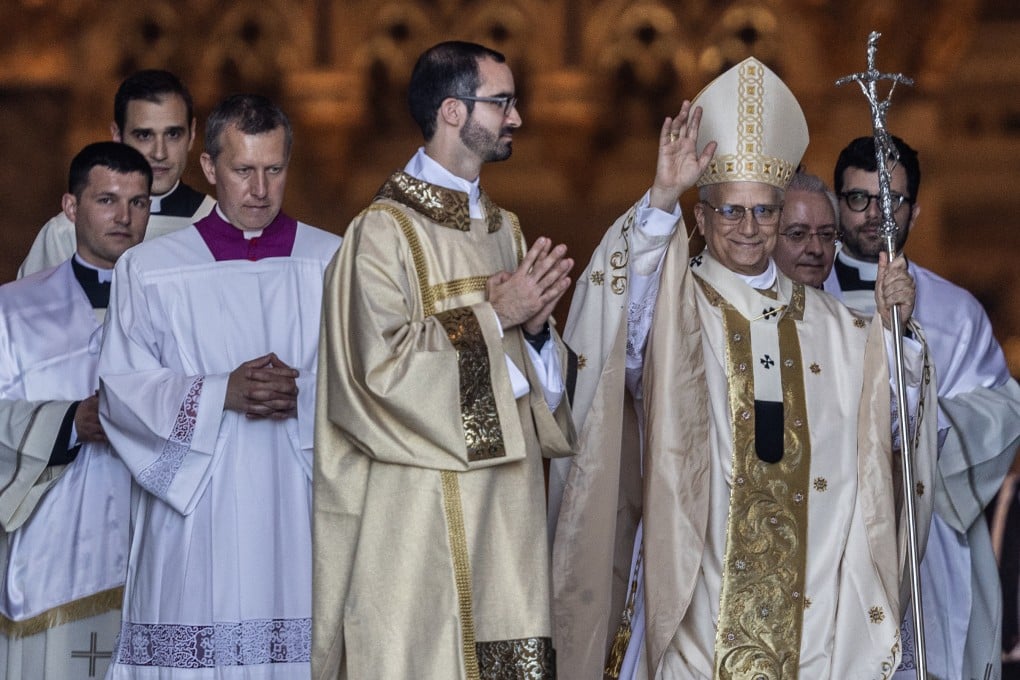 Pope Leo waves before a holy mass in the Roman Cathedral in the Papal Basilica of Saint John Lateran in Rome on Sunday. Photo: dpa