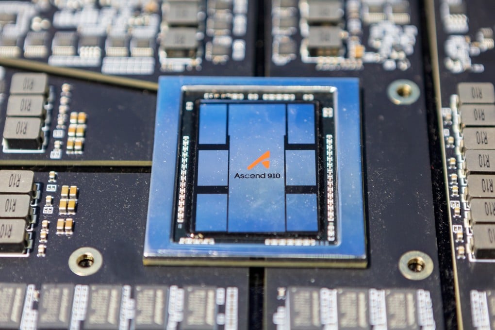 Huawei Atasi Pembatasan AS dengan Arsitektur Komputasi Supernode 384