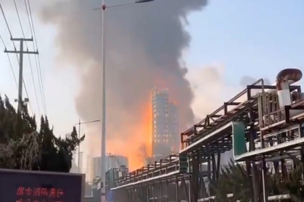 The blast produced a large fireball and sent plumes of smoke hundreds of metres into the air. Photo: Weibo