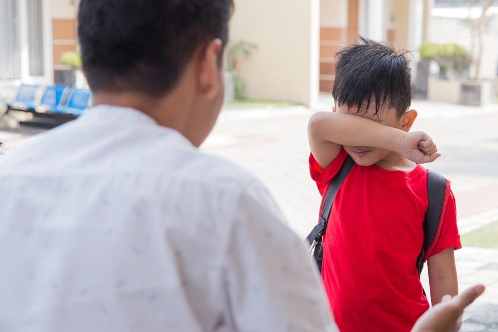 A boy in China who ran away after a row with his single-parent father only found out that his dad had been killed in a traffic accident when the police found him wandering the streets. Photo: SCMP composite/Shutterstock