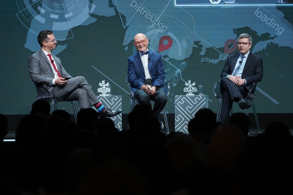 Pascal Lamy (centre), former head of the World Trade Organization, appears on a panel at UBS’ Asian Investment Conference in Hong Kong on Wednesday. Photo: UBS