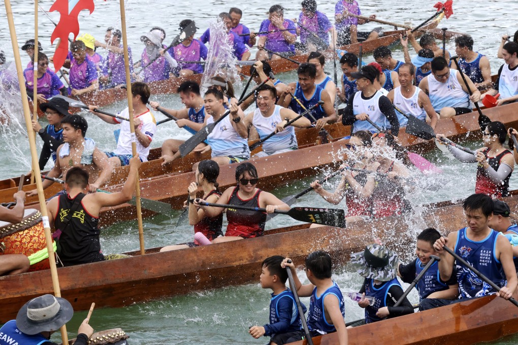 Locals and tourists are expected to head out to the races being held in Stanley, Aberdeen, Tsim Sha Tsui East and Sha Tin on Saturday. Photo: Jonathan Wong