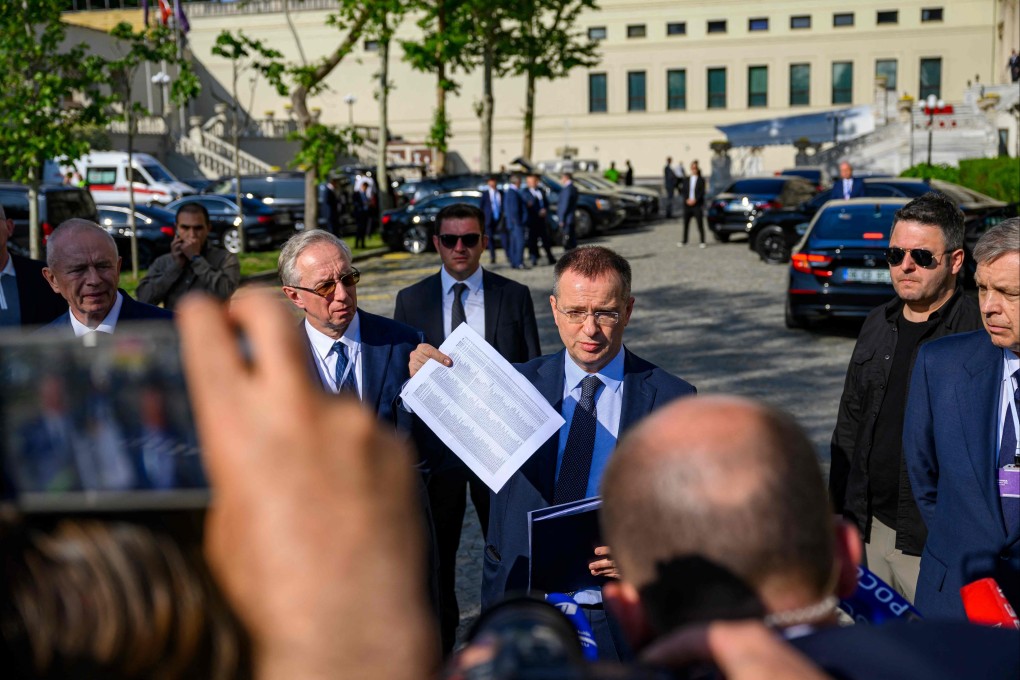 Russian delegation head Vladimir Medinsky delivers a statement to the press after a second round of direct talks between Ukrainian and Russian delegations in Istanbul. Photo: AFP