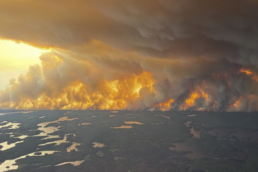 A large wildfire in Flin Flon, Manitoba, Canada. Photo: EPA-EFE/Government of Manitoba