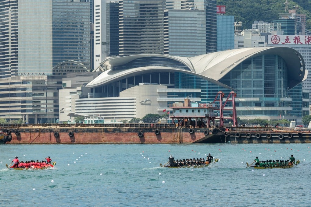 Teams compete in the Sun Life Hong Kong International Dragon Boat Races on Saturday. Photo: Dickson Lee