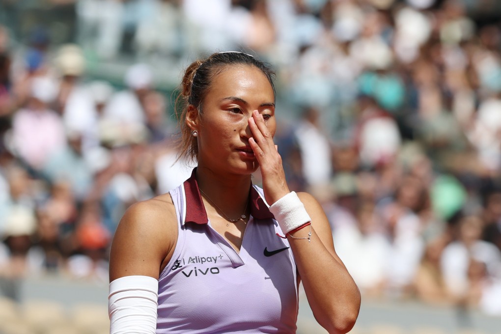 Zheng Qinwen was disappointed with her own performance during her French Open quarter-final defeat to Aryna Sabalenka. Photo: Xinhua
