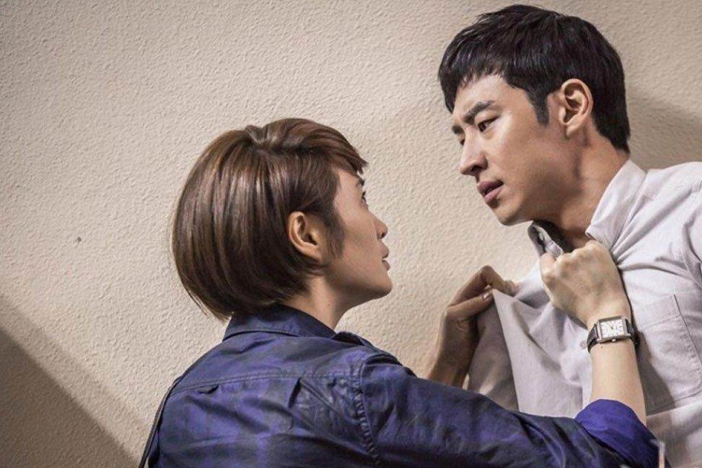 Lee Je-hoon (right) and Kim Hye-soo in a still from Signal (2016). Lee will be appearing in new seasons of Signal and another Korean drama series, Taxi Driver, in coming months.