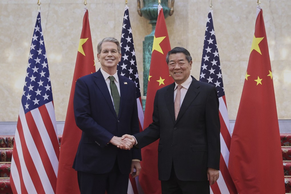 Chinese Vice-Premier He Lifeng, right, shakes hands with US Treasury Secretary Scott Bessent ahead of the start of trade talks in London on Monday. Photo: AP