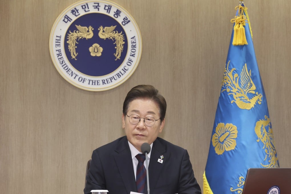 South Korean President Lee Jae-myung has called for a halt to launches of anti-Pyongyang propaganda leaflets. Photo: AP