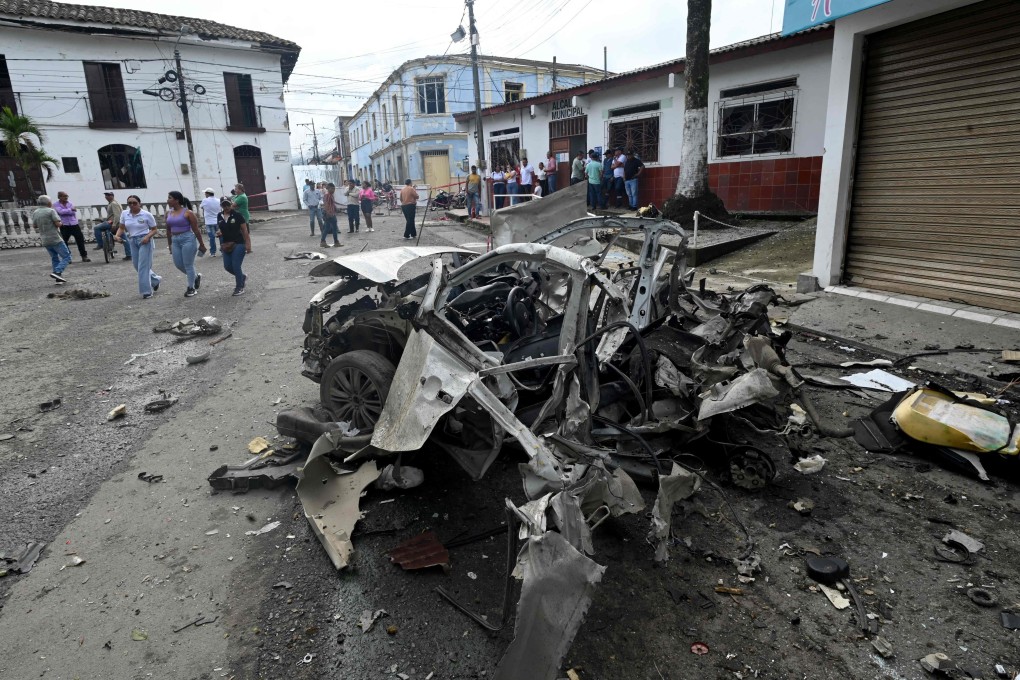 A view of the wreckage of a car after it exploded in front of the City Hall in Corinto, Colombia. Photo: AFP