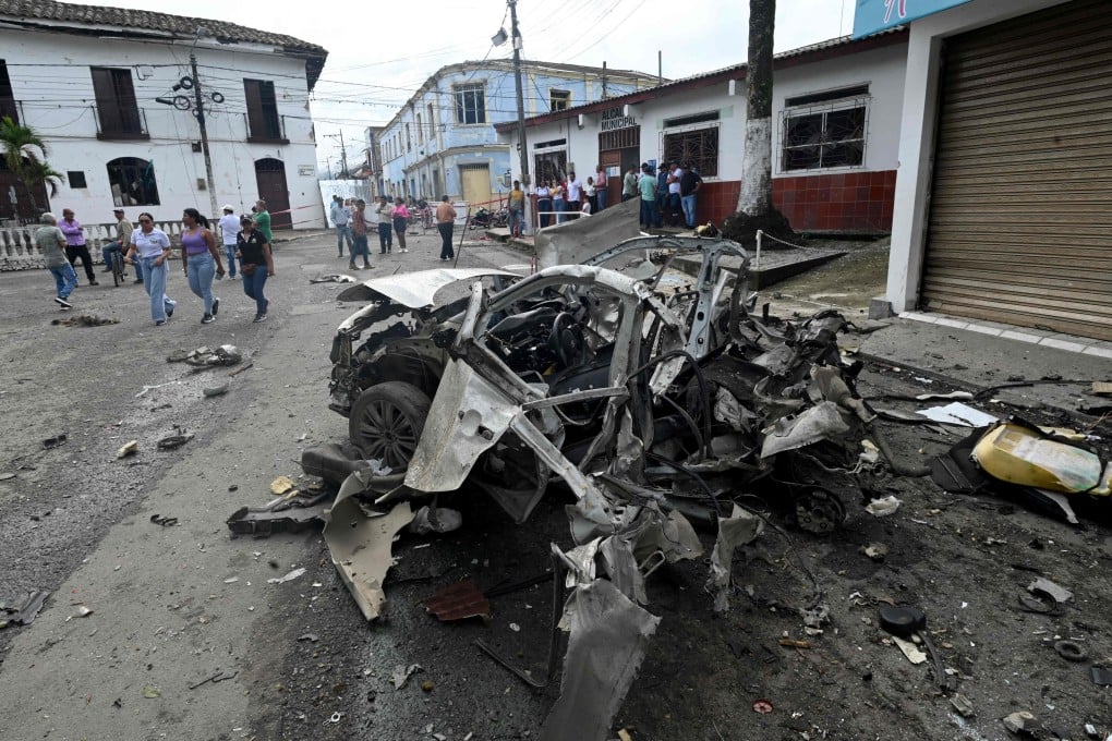 A view of the wreckage of a car after it exploded in front of the City Hall in Corinto, Colombia. Photo: AFP