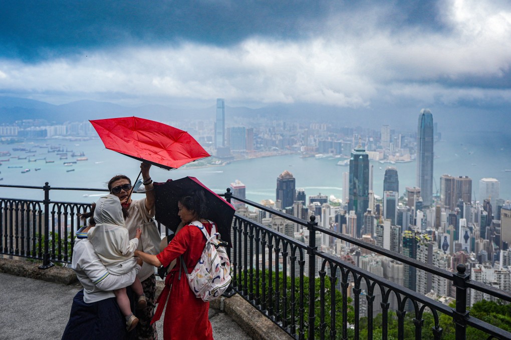 The Hong Kong Observatory has said it will assess whether to raise the signal to No 3 on Friday. Photo: Eugene Lee
