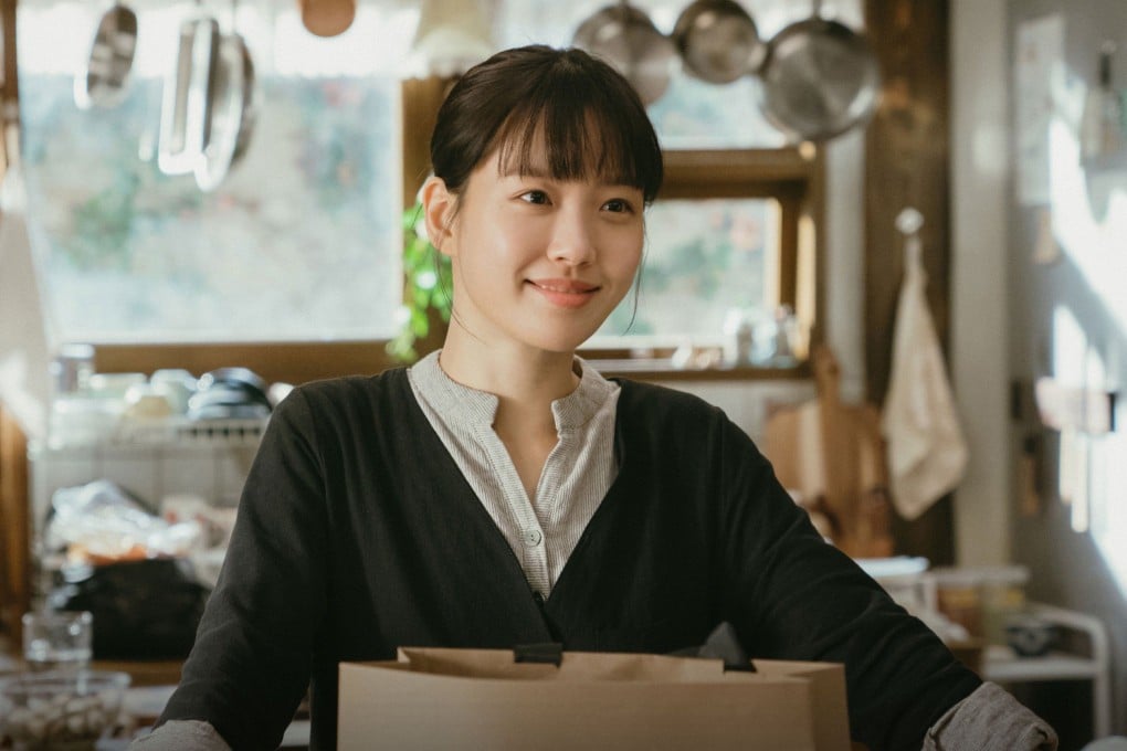 Go Min-si in a still from the Netflix Korean drama Tastefully Yours, whose lead cast also includes Kang Ha-neul, Kim Shin-rok and Yoo Soo-bin.