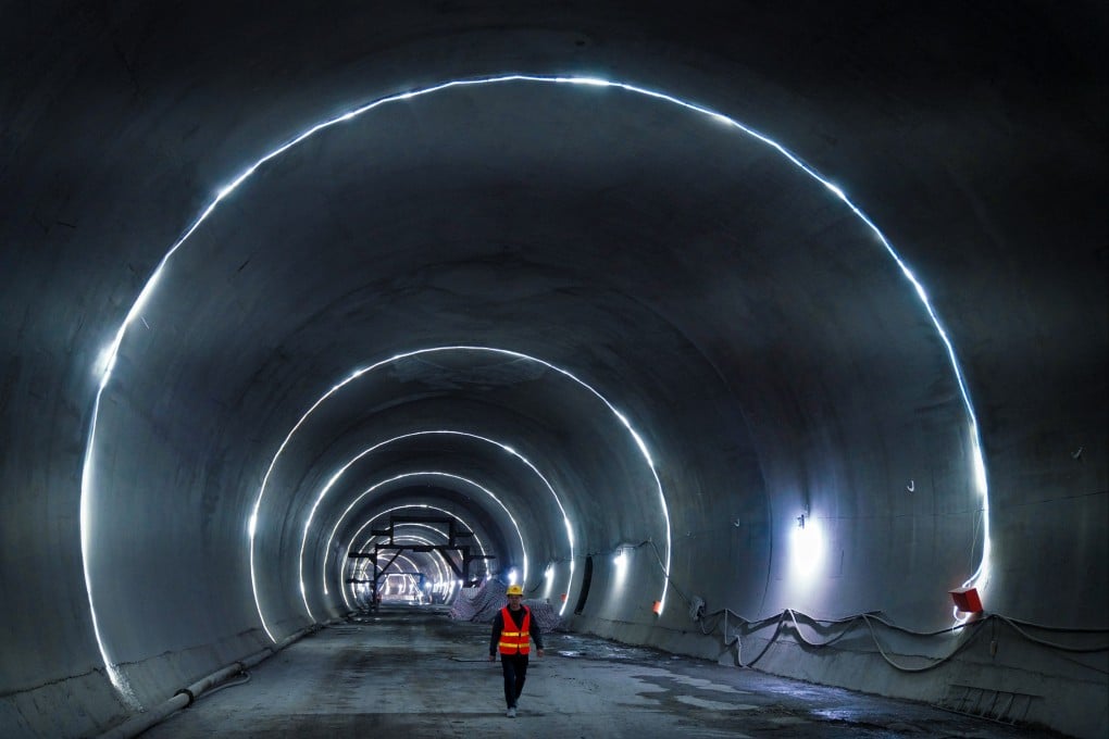 From subway trains to high-speed rail, China’s integrated transport seems like the stuff of science fiction. Photo: Xinhua