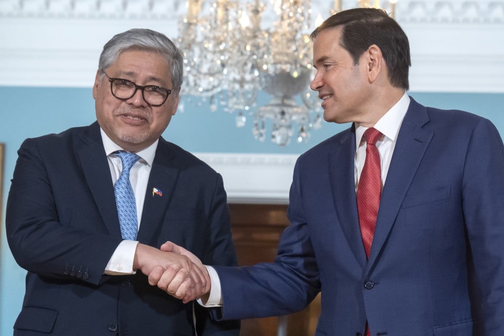 Philippine Foreign Minister Enrique Manalo (left) shakes hands with US Secretary of State Marco Rubio at Washington’s State Department on Monday. Photo: AP