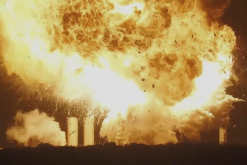 A SpaceX rocket explodes at Starbase in Texas late on Wednesday. Photo: rocketfuture.org via AP