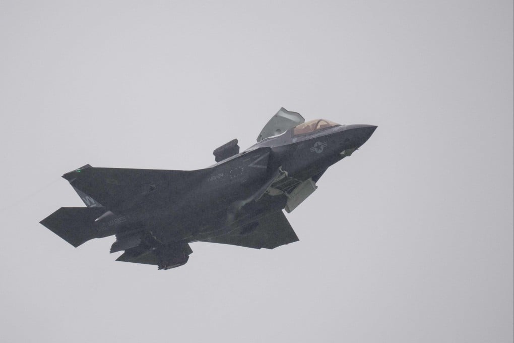 An F-35B fighter plane takes part in a demonstration in South Korea in May. A British plane of the same model made an emergency landing in Kerala, India, last week. Photo: AFP