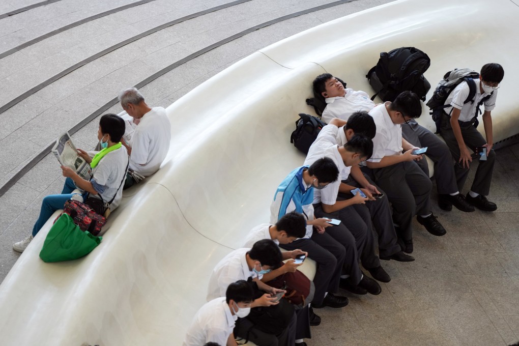 Gold medallist Vivian Kong called on athletes and young people to do their best to fight for the glory of the city and the country. Photo: Eugene Lee