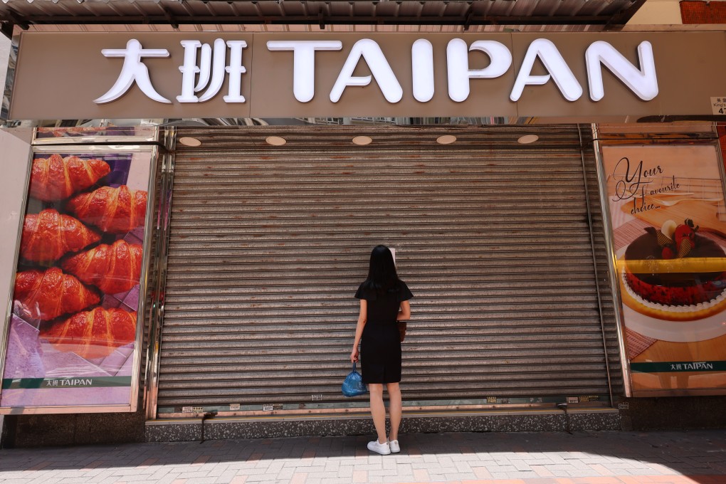A notice is posted at Taipan Bread & Cakes location in North Point, announcing the company’s closure with immediate effect. Photo: SCMP/Jelly Tse