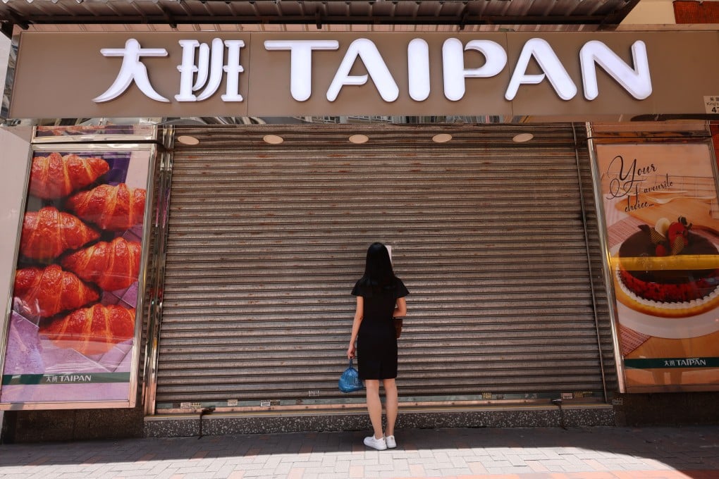 A notice is posted at Taipan Bread & Cakes location in North Point, announcing the company’s closure with immediate effect. Photo: SCMP/Jelly Tse