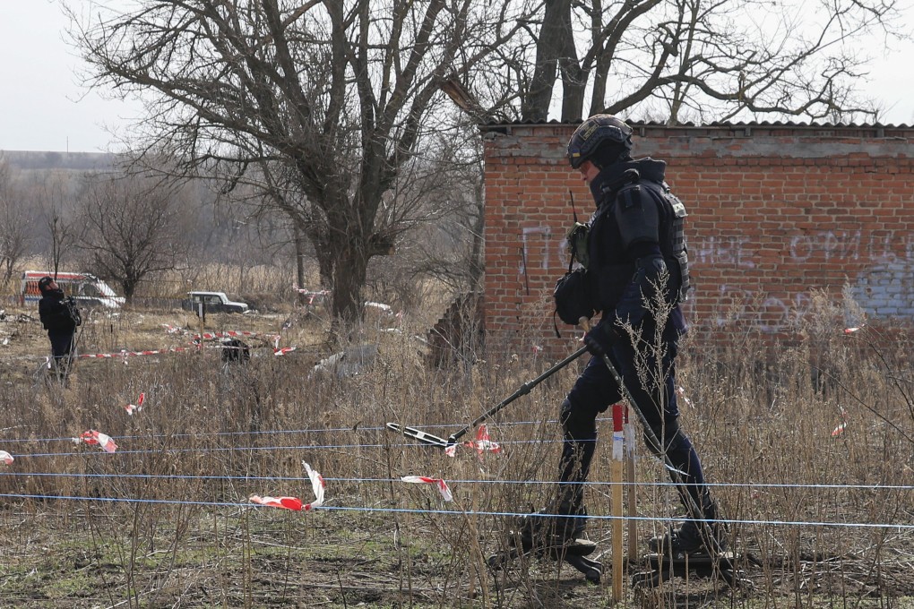 A Ukrainian sapper on demining operations in the Kharkiv area, northeastern Ukraine. File photo: EPA-EFE