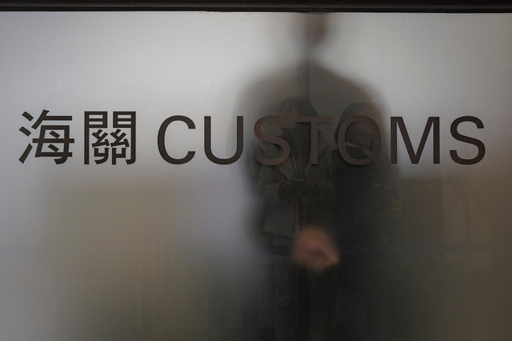 A 37-year-old has been arrested after he was allegedly caught with HK$1.5 million worth of suspected cannabis buds inside his luggage. Photo: Reuters