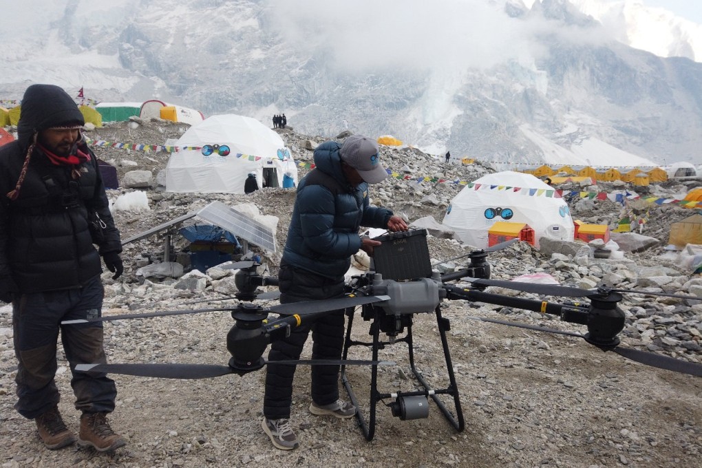 A drone model from Chinese producer DJI being tested on Mount Everest in 2024. Photo: dpa