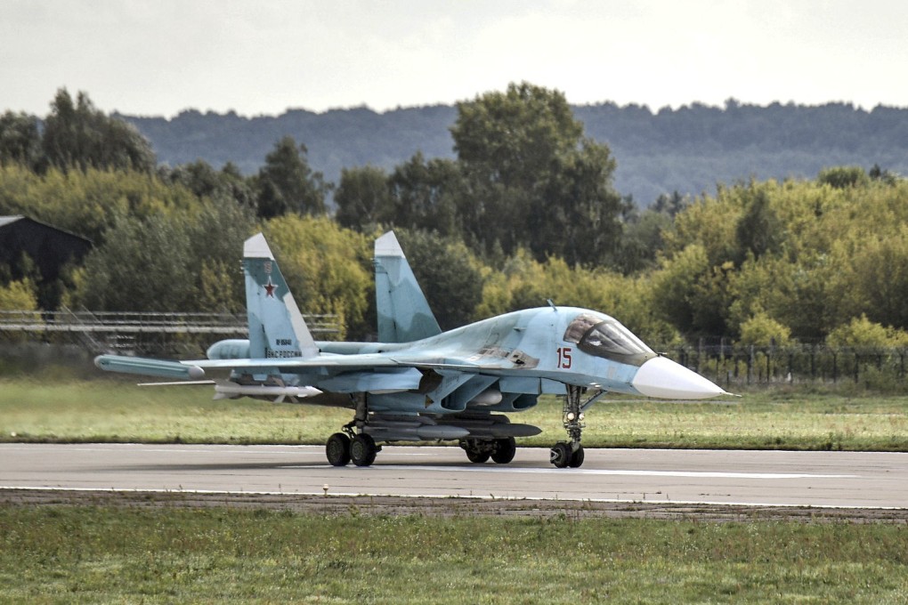 A Sukhoi Su-34 fighter-bomber prepares to take off during an air show in Zhukovsky, Russia, in August 2019. Photo: Kremlin via dpa