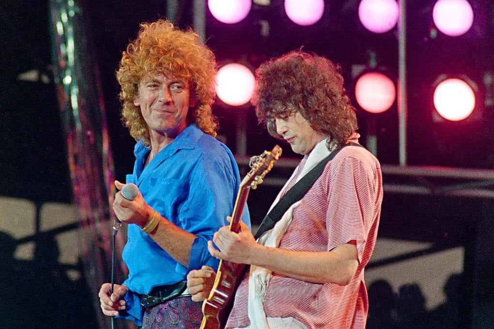 Led Zeppelin singer Robert Plant (left) and guitarist Jimmy Page perform at the Live Aid concert at JFK Stadium in Philadelphia, on July 13, 1985. Photo: AP