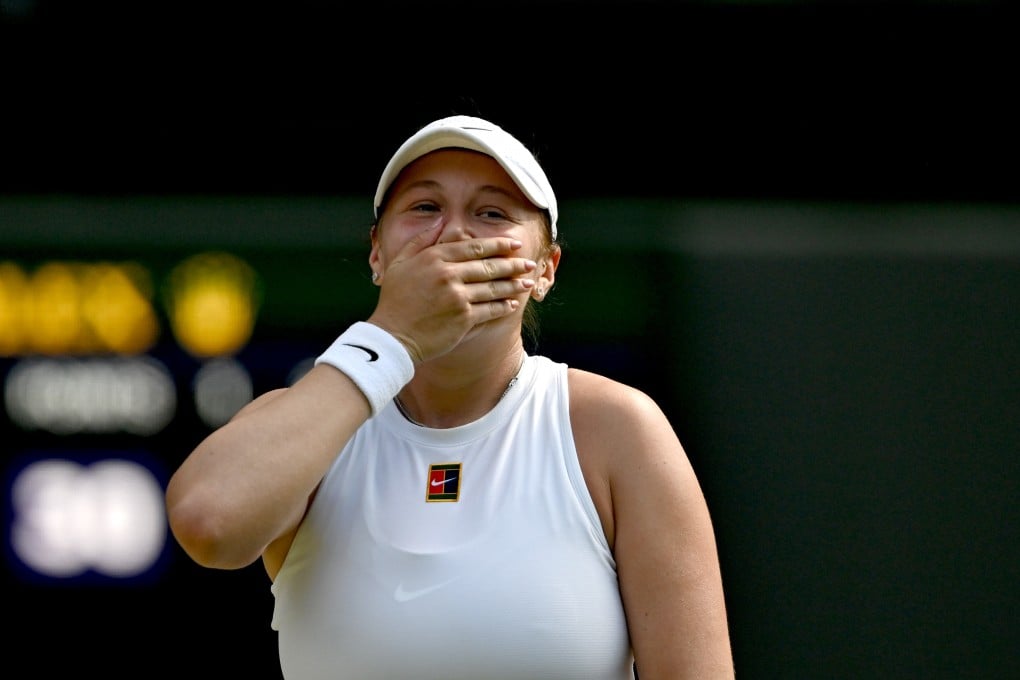 Amanda Anisimova is overcome with joy after beating Aryna Sabalenka in the Wimbledon semi-finals. Photo: Xinhua