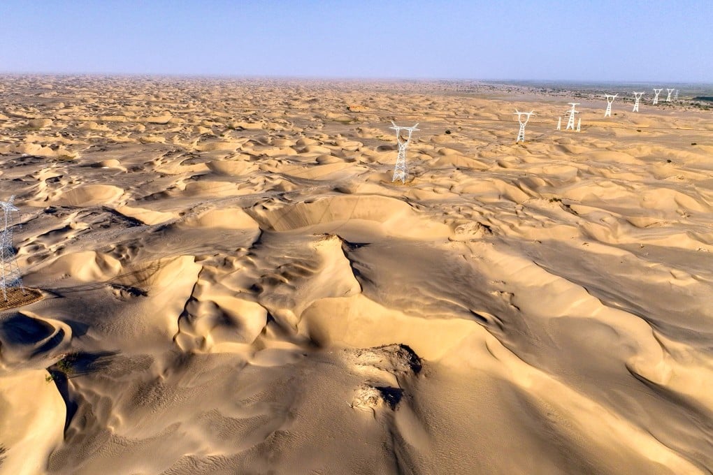 A section of the 750kV transmission and transformation project passing through Taklamakan Desert in the Tarim Basin in China’s western Xinjiang region. Photo: Xinhua