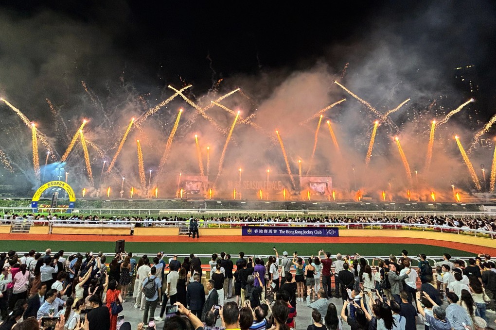 Happy Wednesday at Happy Valley featured live bands, DJs and a fireworks display. Photo: Kenneth Chan.