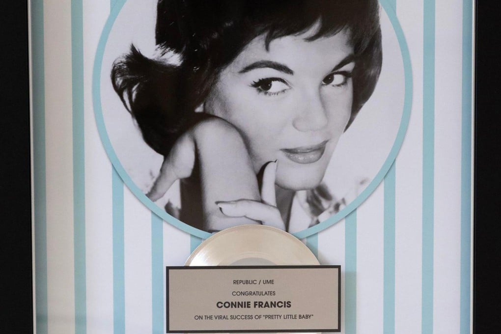 A plaque commemorates the TikTok success of Connie Francis’ 1962 song “Pretty Little Baby”. It was presented to the artist in June shortly before she died. Photo: TNS