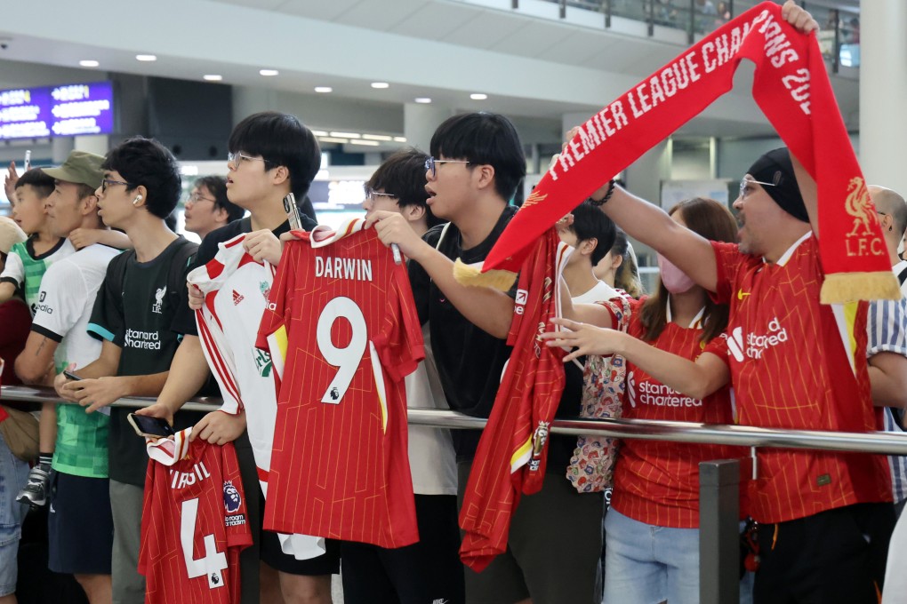 Fans welcome Liverpool’s squad at Hong Kong International Airport earlier this week. Photo: Dickson Lee