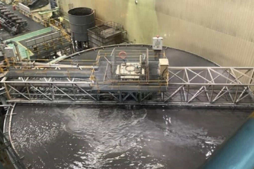A protective panel over an industrial flotation tank is believed to have given way moments before six engineering students fell to their deaths in China’s Inner Mongolia autonomous region. Photo: Handout