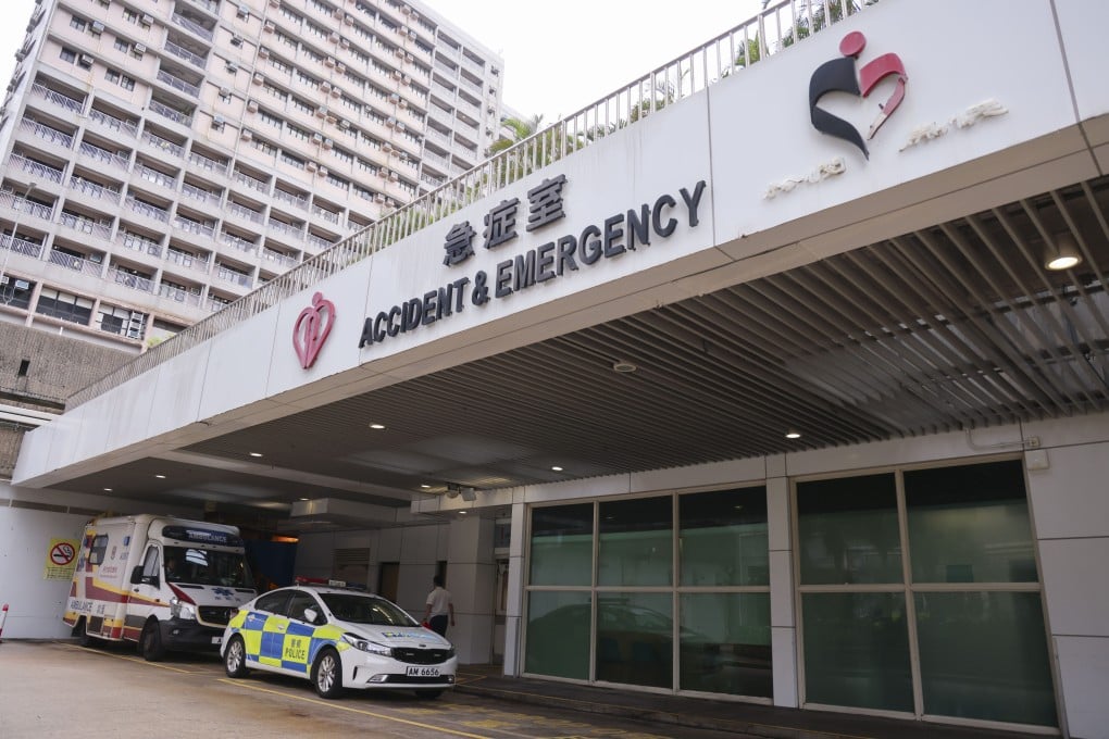 The man was taken to Pamela Youde Nethersole Eastern Hospital in Chai Wan. Photo: Jelly Tse