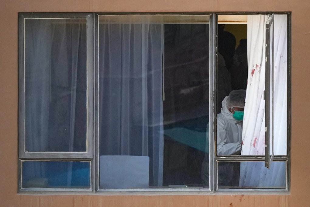 The bodies of a woman and two children were found inside the Panda Hotel in Tsuen Wan on Sunday. Photo: May Tse