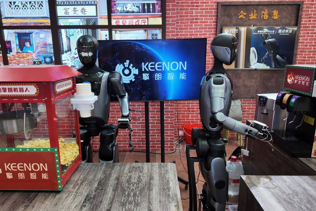Keenon Robotics’ humanoid robots serve beverages and offer popcorn to visitors at WAIC in Shanghai. Photo by Wency Chen