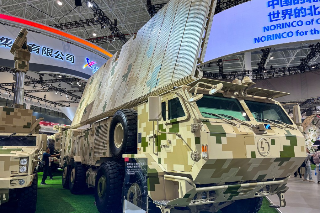 An HPM3000 high-powered microwave weapon system on display at the Zhuhai air show. Chinese researchers have unveiled a design that outlines a compact, relativistic electron beam device that could generate a rapid-fire sequence of sub-nanosecond-scale microwave bursts. Photo: SCMP